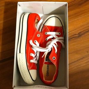Youth Converse All Stars Red SZ 1 low